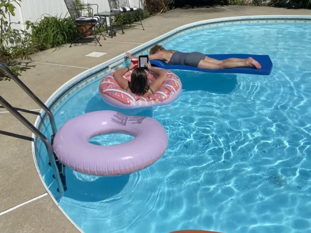 Blissful pool day!