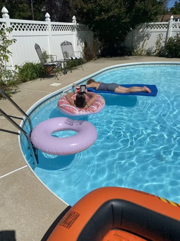 Blissful pool day!