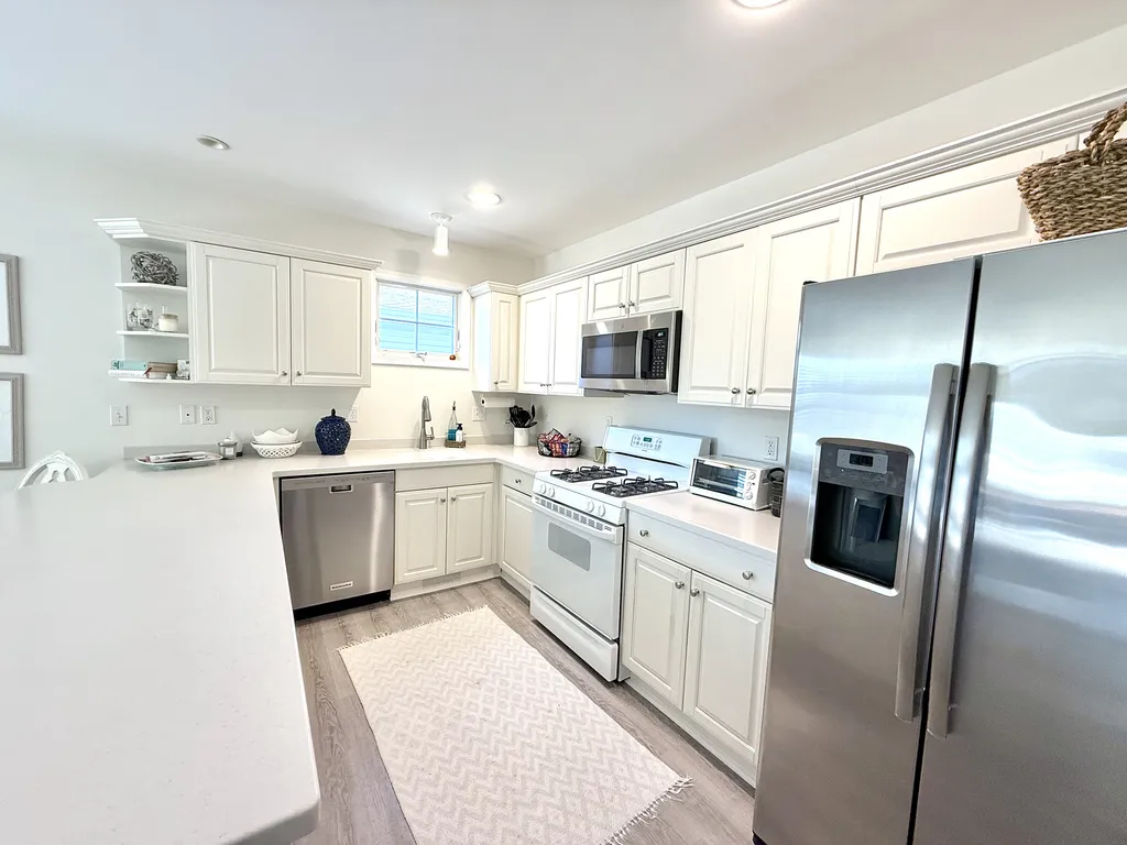 Kitchen (2nd floor)