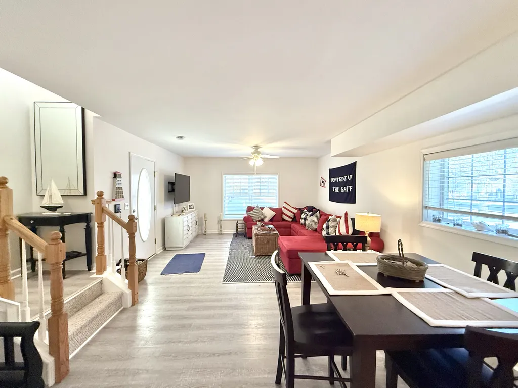 1st Floor Living Space