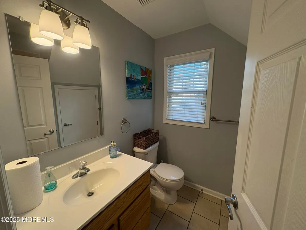 1st Floor Shower