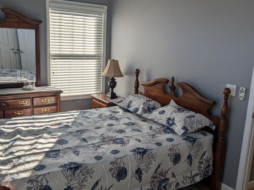 Master Bedroom-King Size