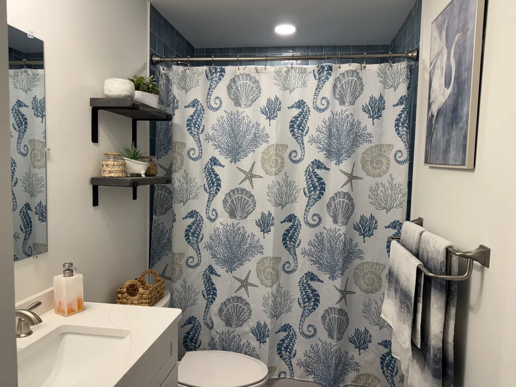 2nd Bathroom