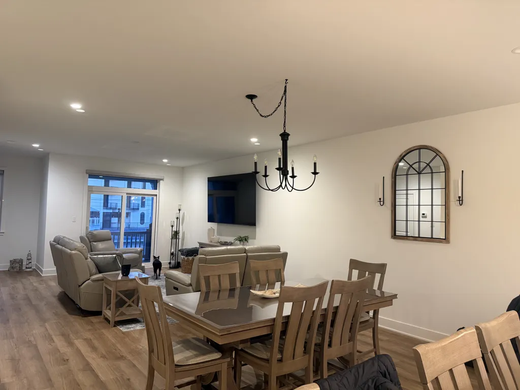Dining Room &amp;amp; Living Room