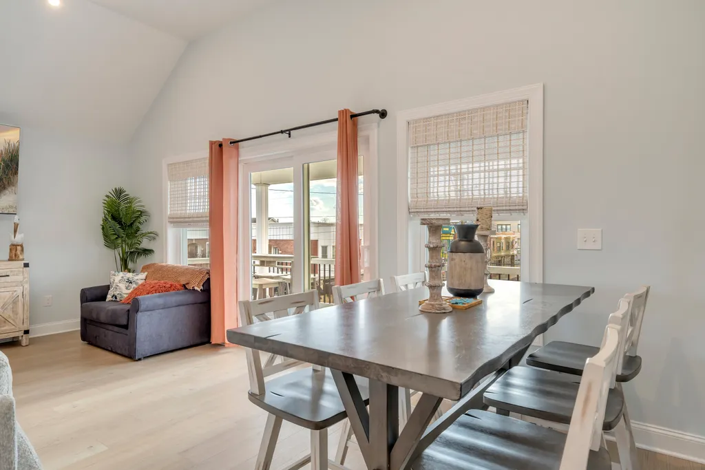 Dining Table Seating for 6 with Swivel Chairs