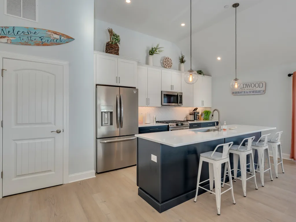 Beautiful New Fully Stocked Kitchen with Ample Storage