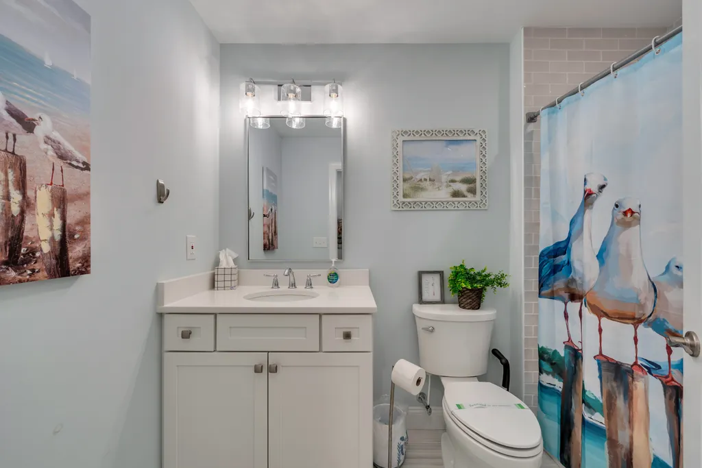 Full Bathroom