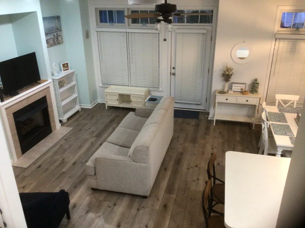 Living room and island for seating 2.