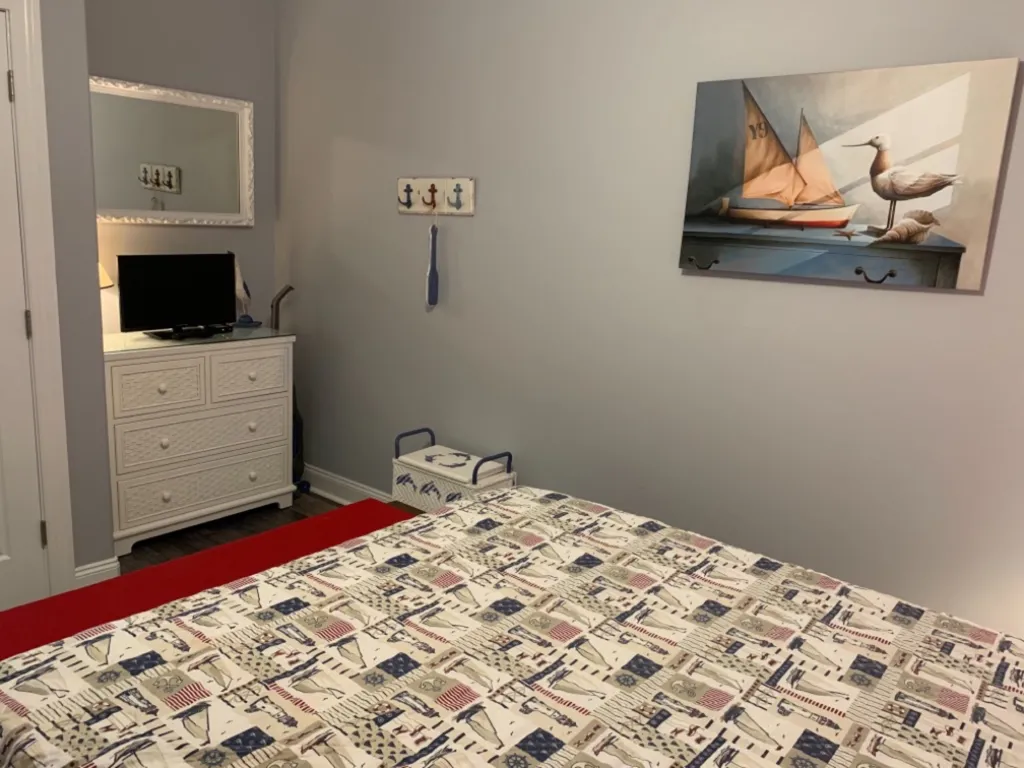 Queen Bedroom