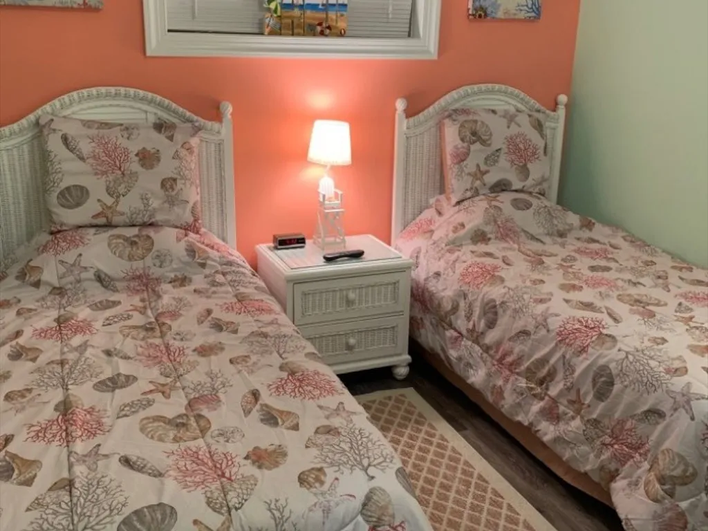 Twin Bedroom