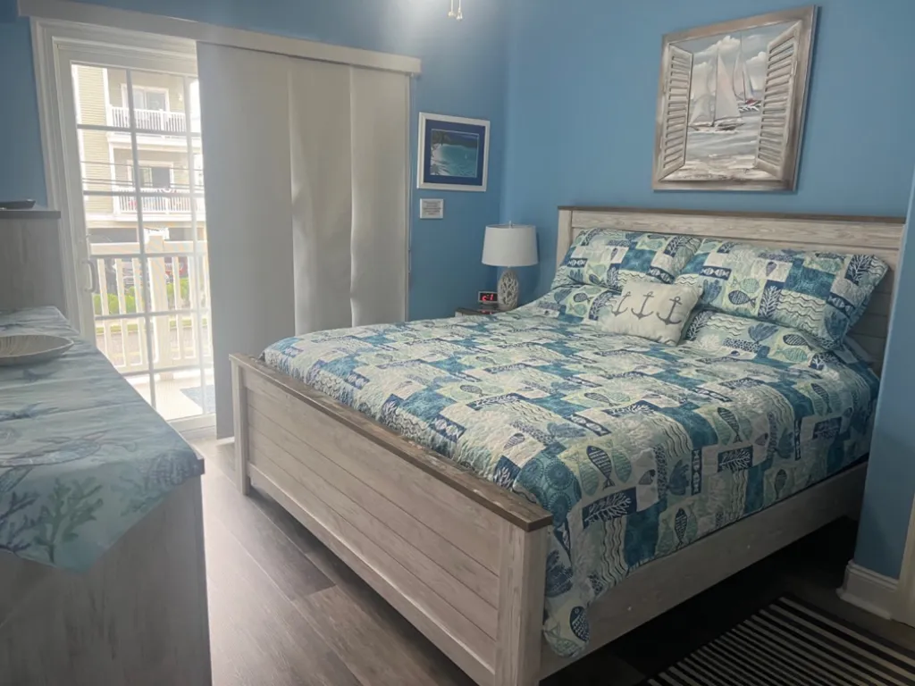 Master Bedroom - King Bed