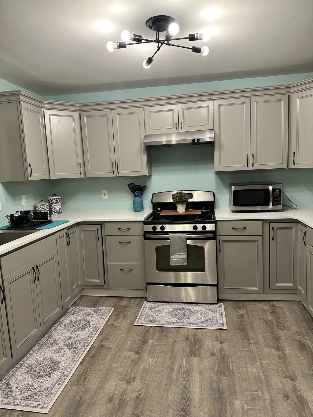 full kitchen