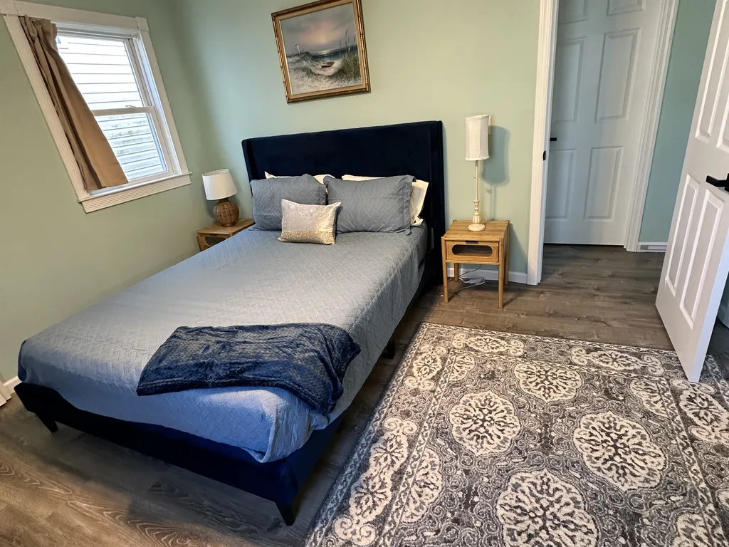 queen bedroom #2