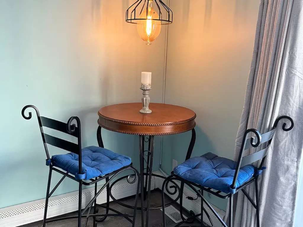 sitting area in game room
