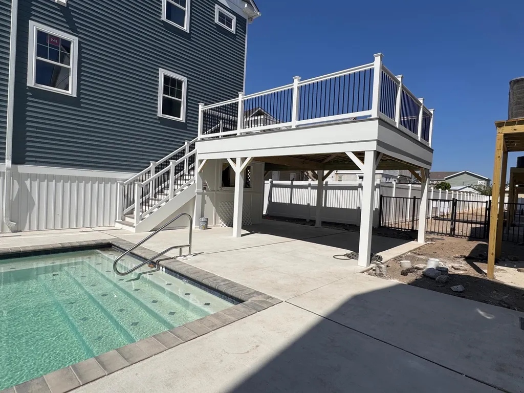 Heated Saltwater Community Pool 