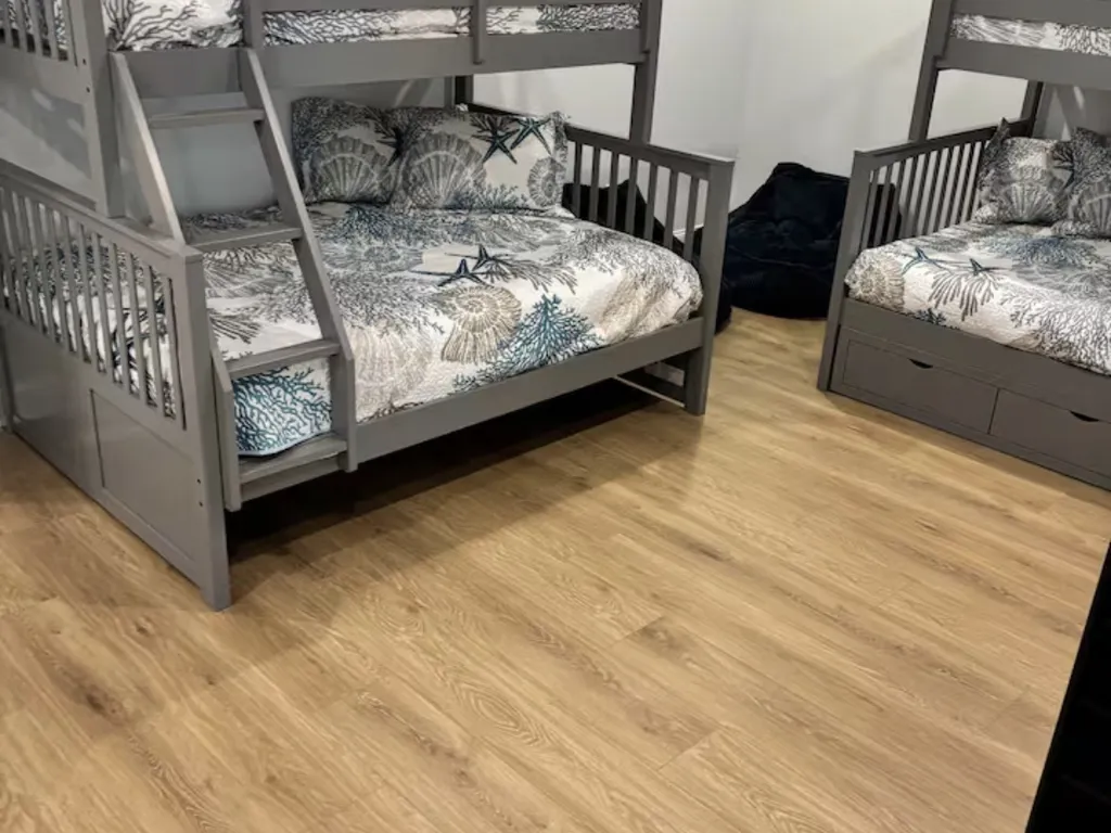 Bunkhouse room sleeps 6 + and Smart TV