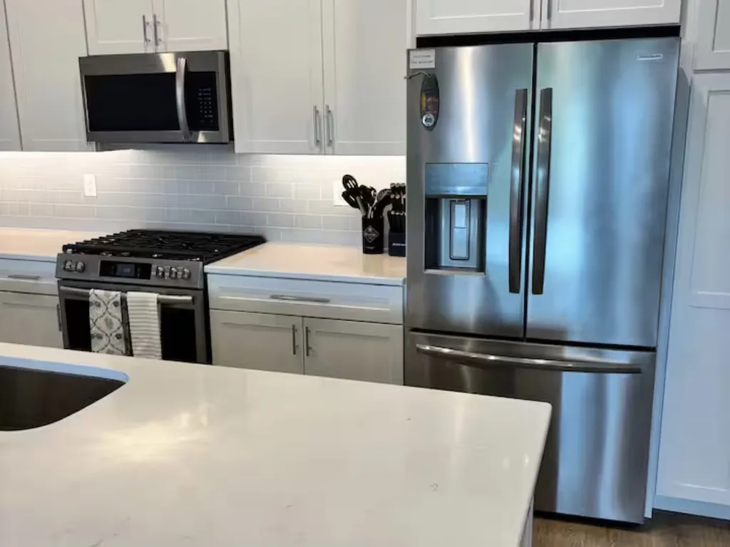 Brand NEW Kitchen and appliances