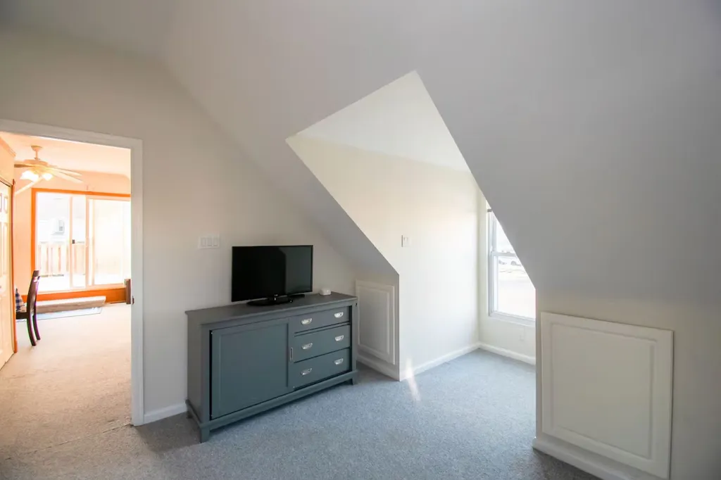 This room will have a full size bed. Smart TV with a firestick
