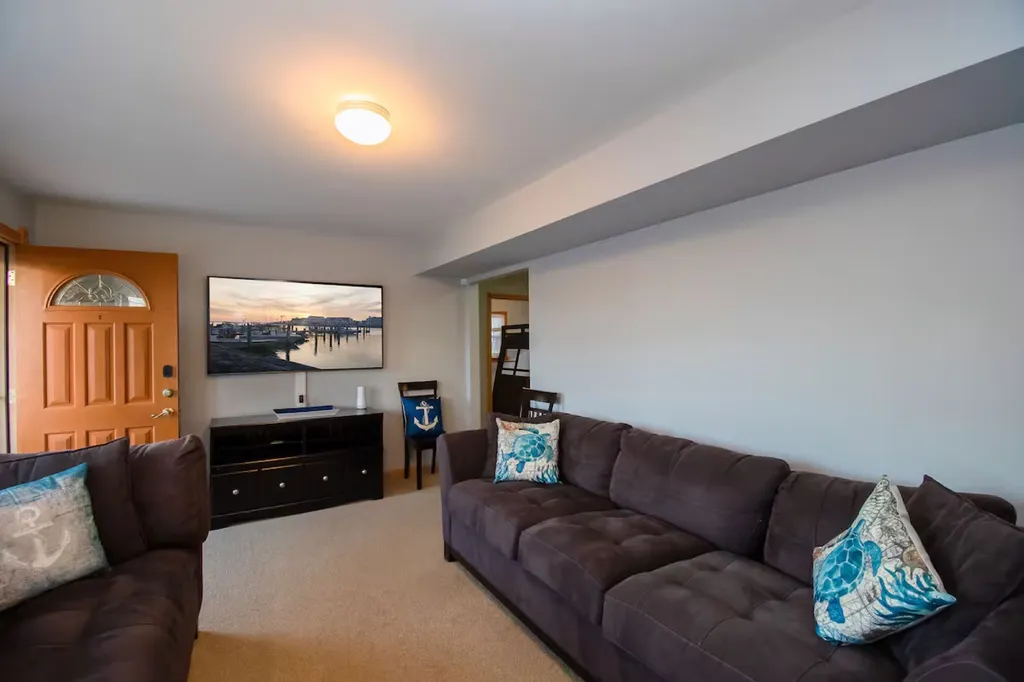 Living Room with flat screen tv