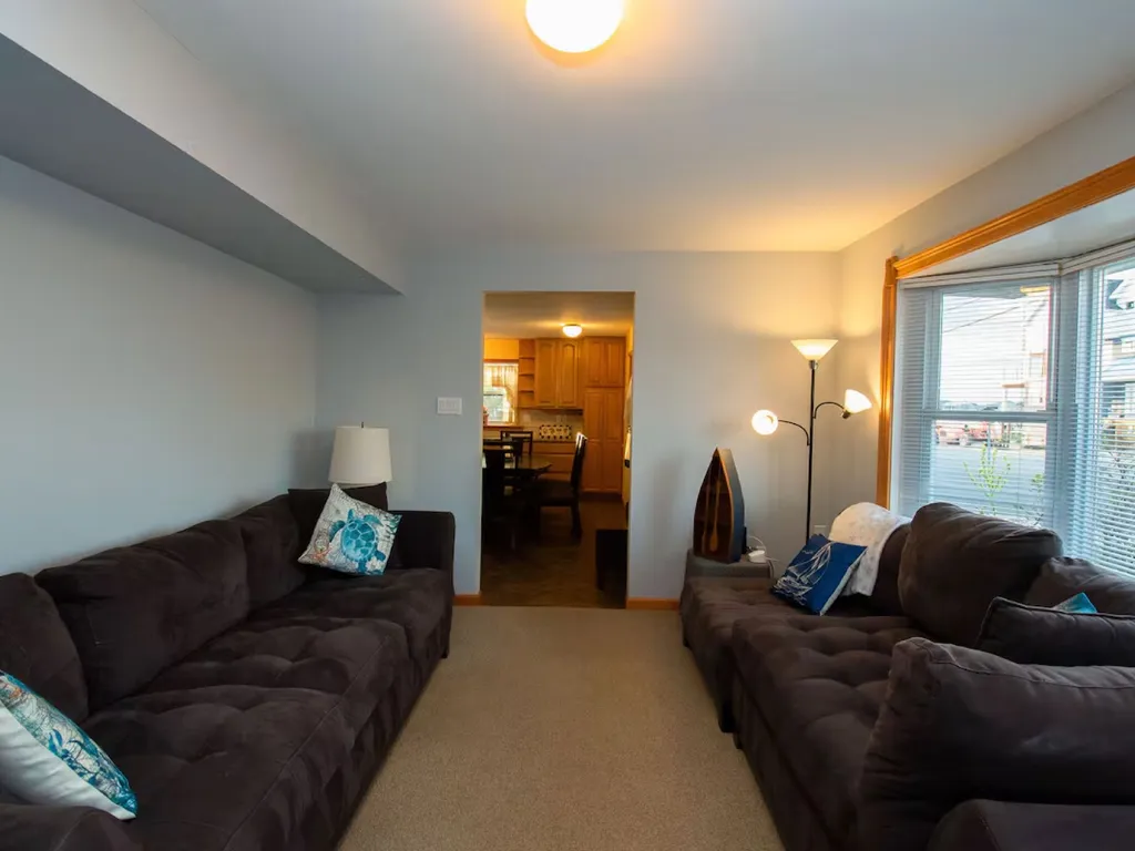 Beautiful views of the bay sitting right on your sofa. Personally, I love morning meditation gazing at the bay!