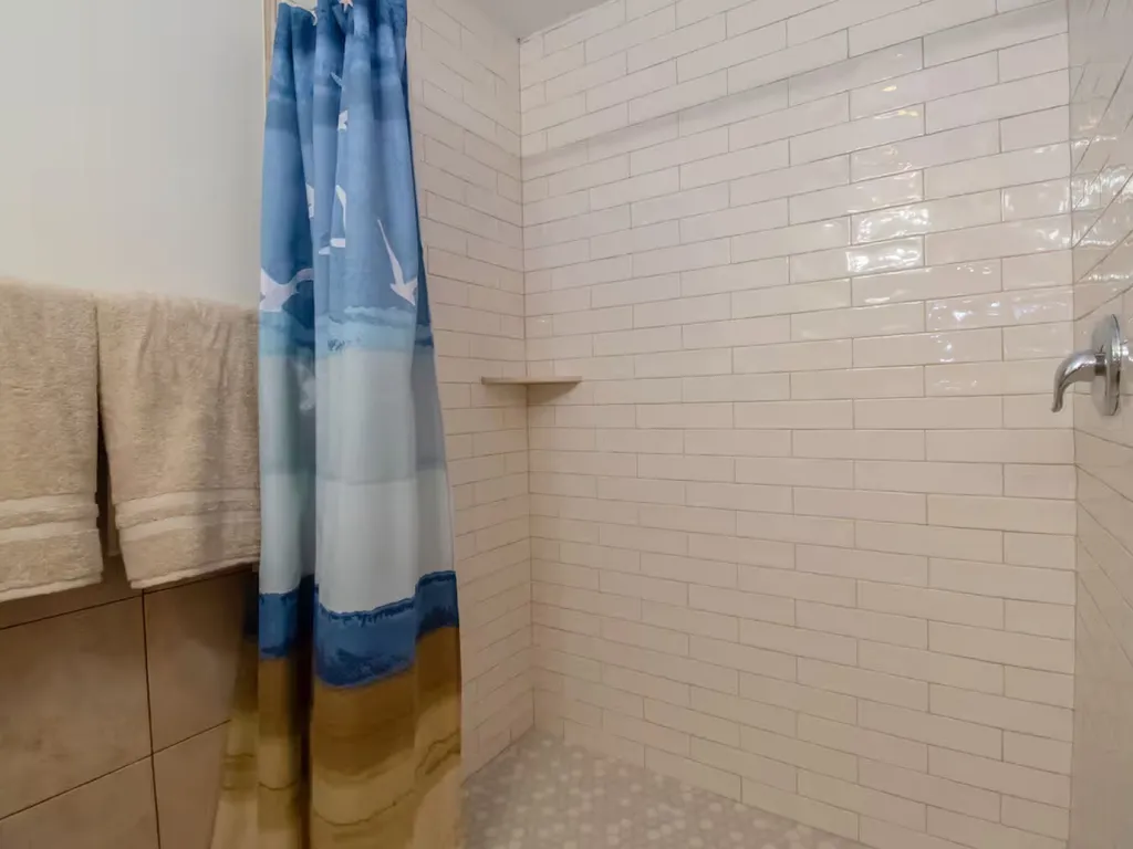 Full walk in shower