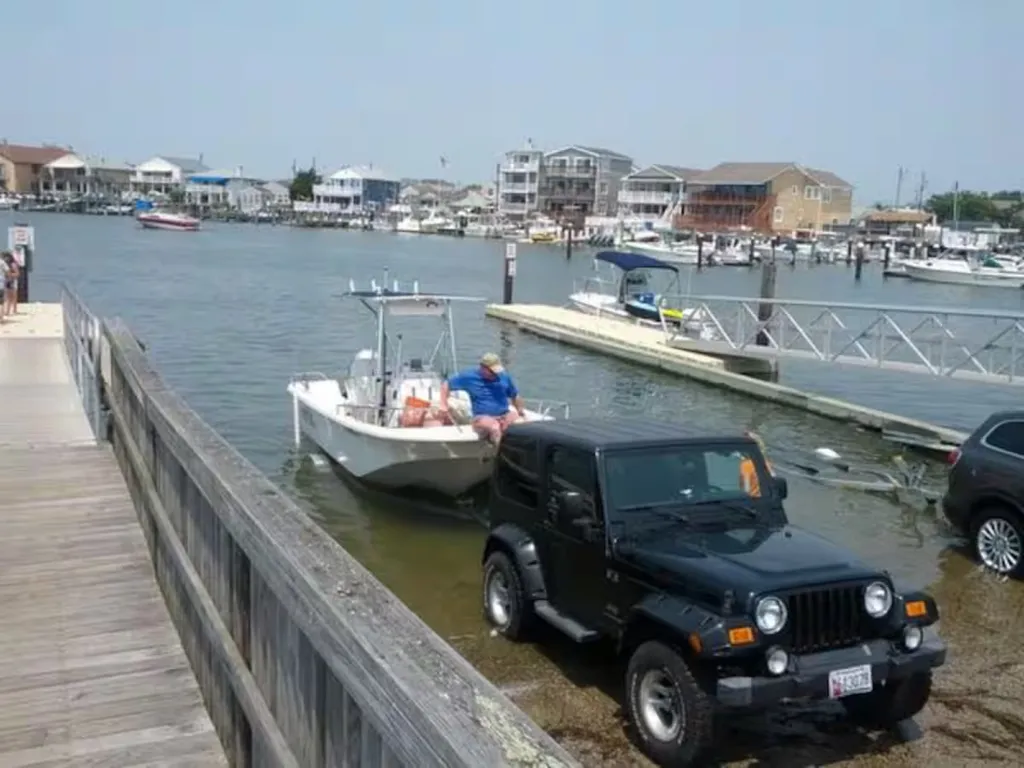 Public Boat Ramp is located across the street