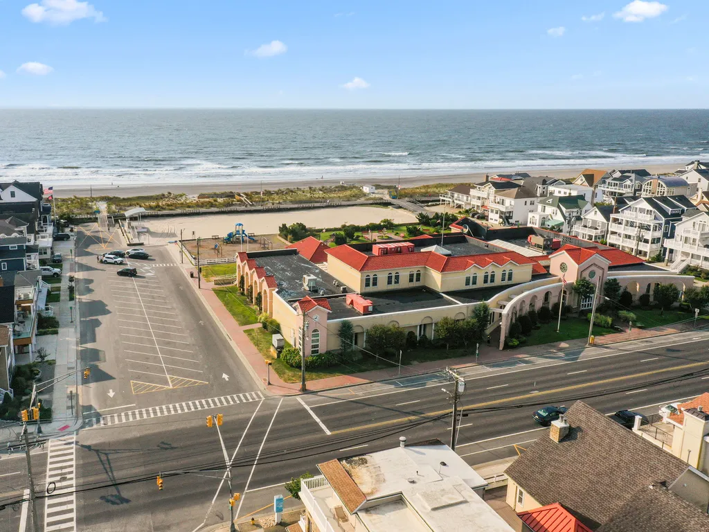 Newport Beach community center