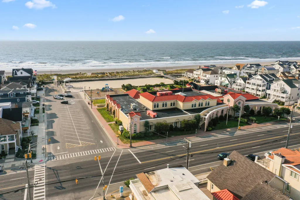 Newport Beach community center