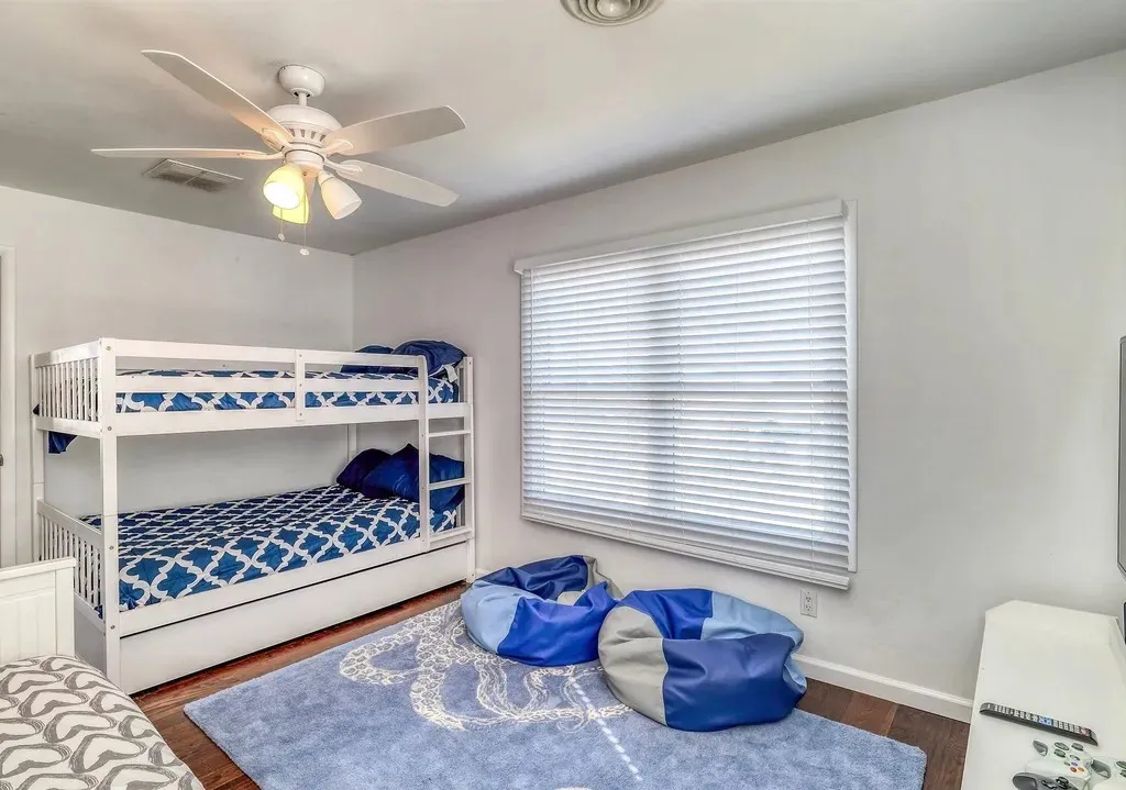 kids bedroom 1