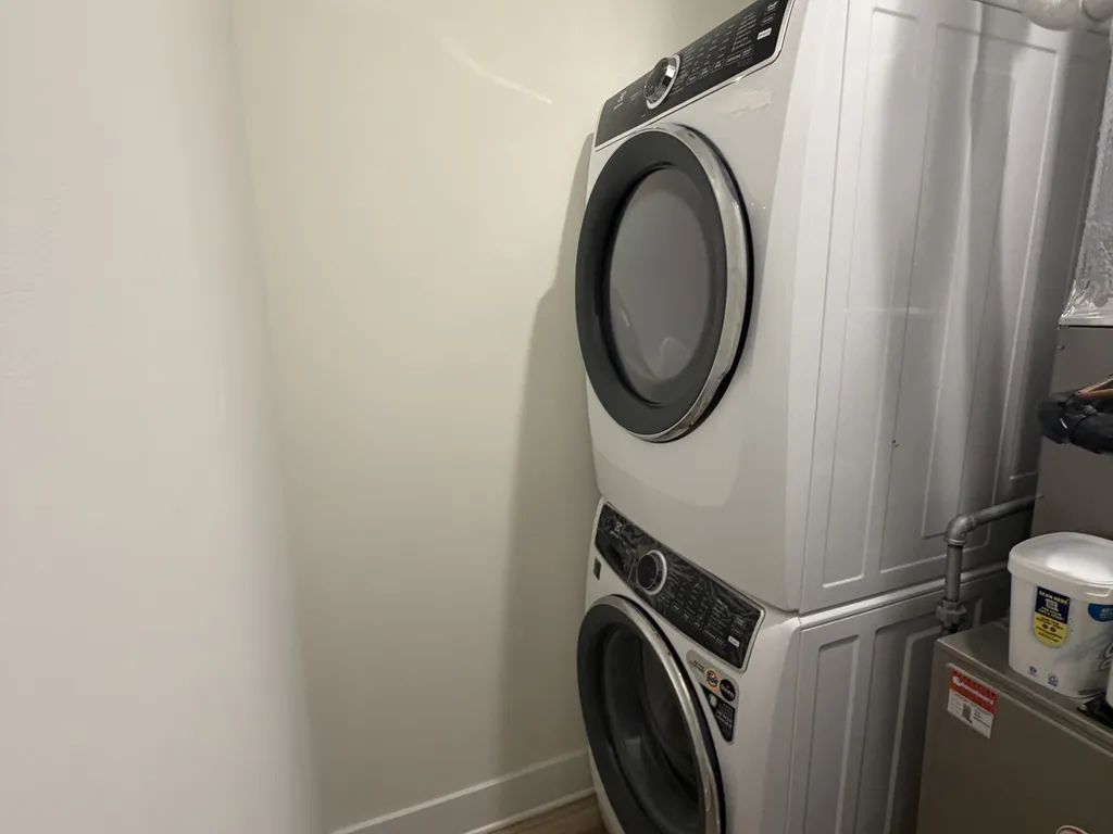 In-unit laundry