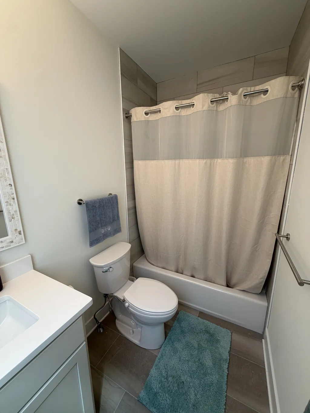 Master bathroom 2
