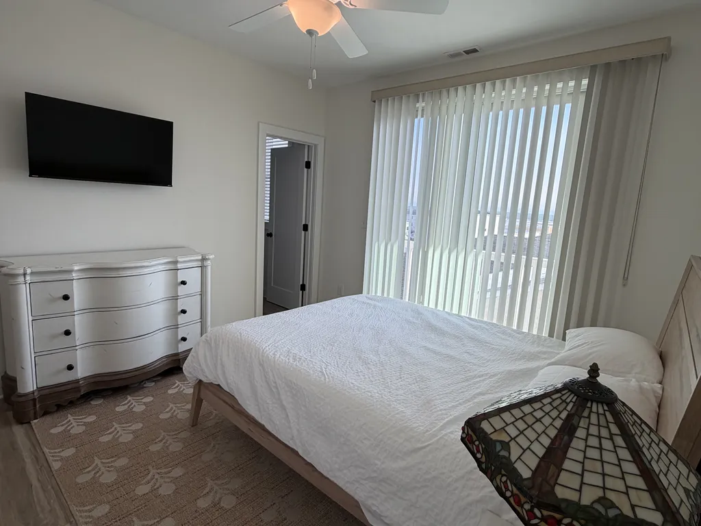 Master bedroom 1