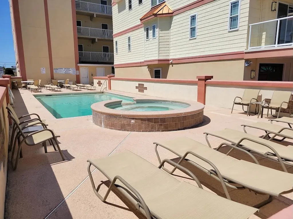 pool