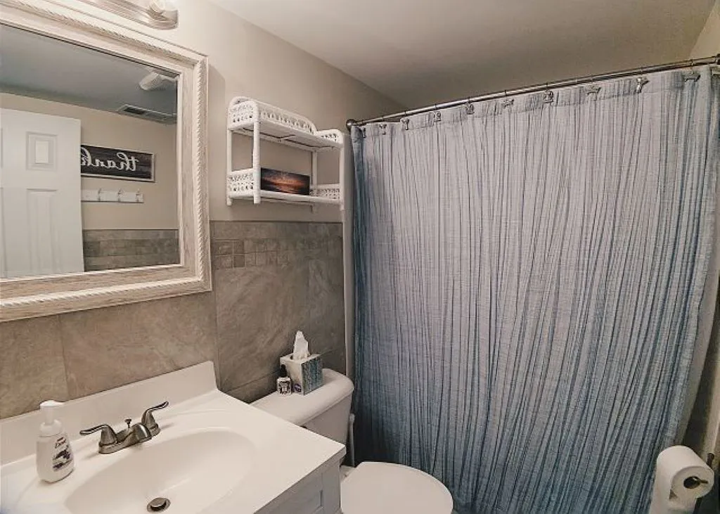 1st Floor Full Bath