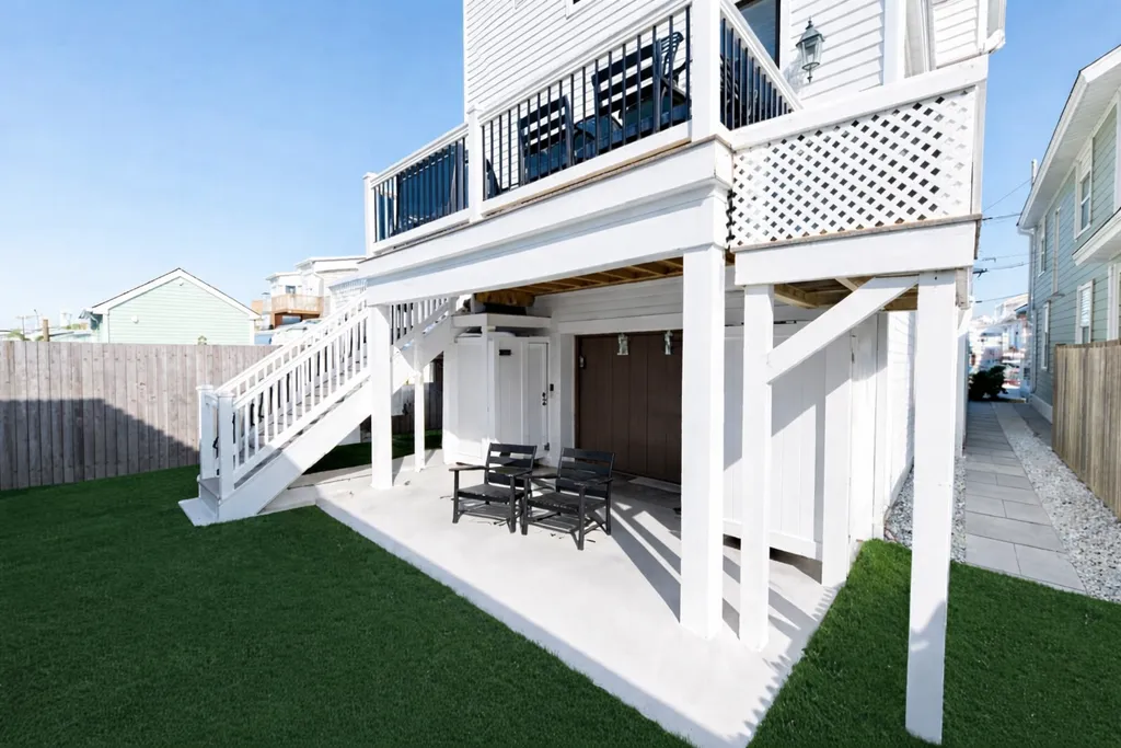 Three private decks for every mood