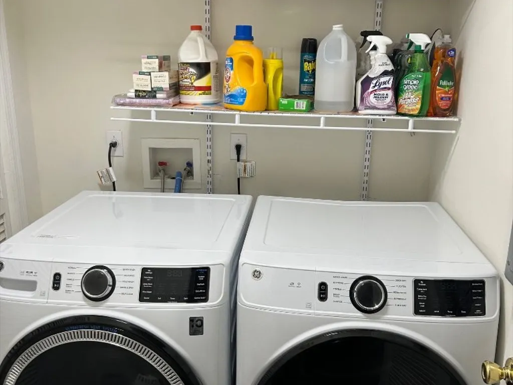 IN-UNIT LAUNDRY ROOM