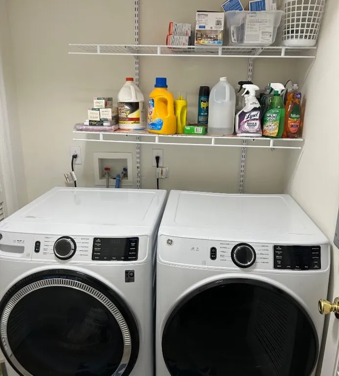 IN-UNIT LAUNDRY ROOM