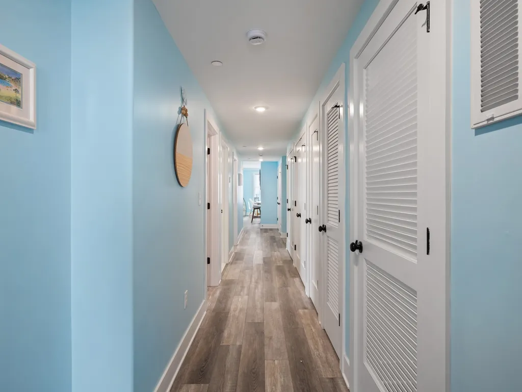 Main hallway w/tons of storage