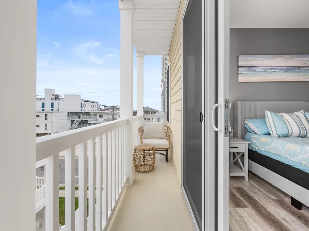Master bedroom private balcony