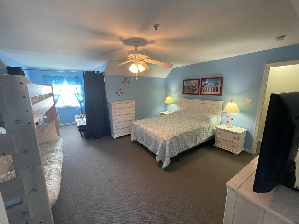 3rd floor bedroom view