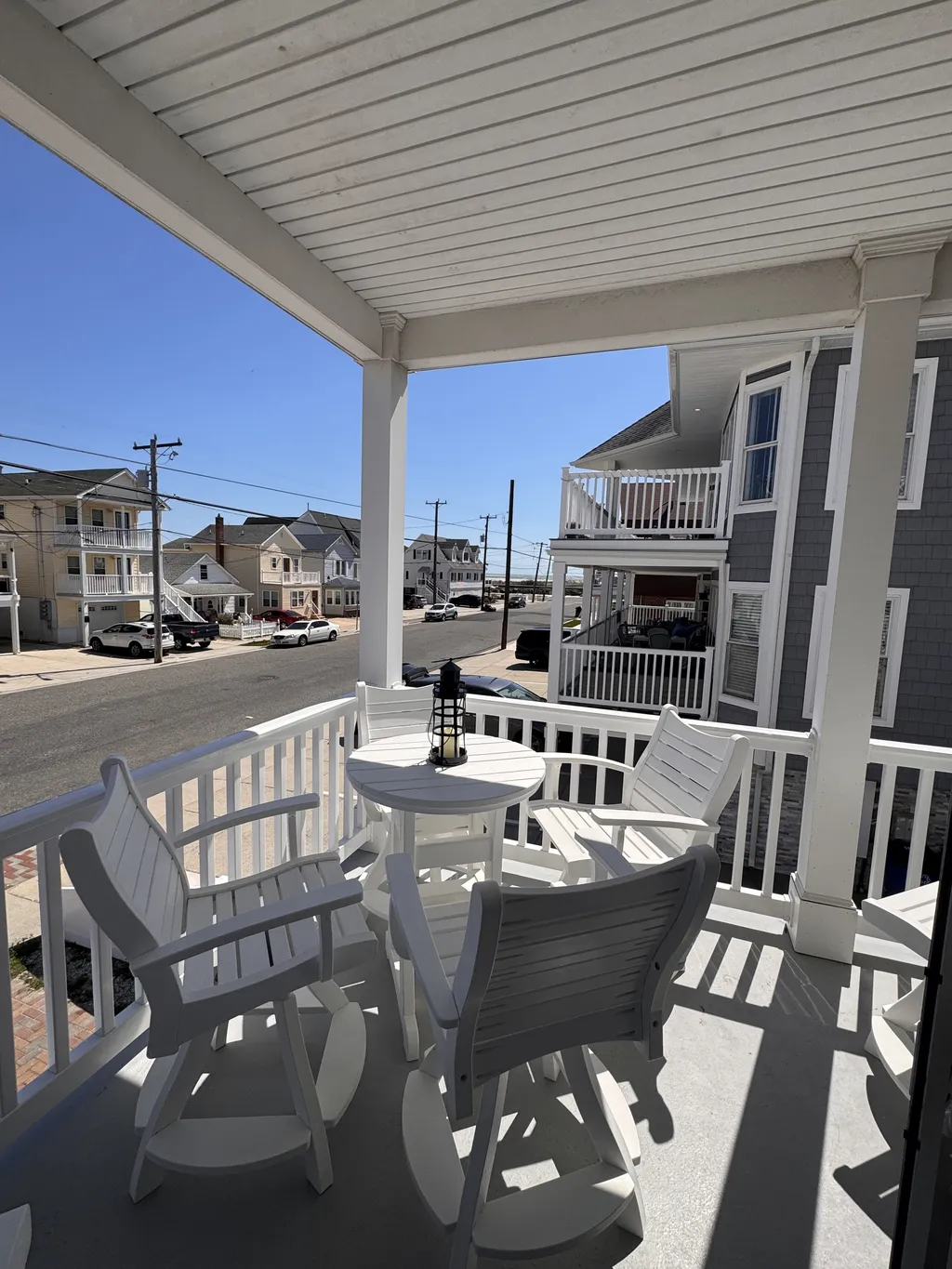 ...or sit on the swivel chairs on the veranda, just off the living room 