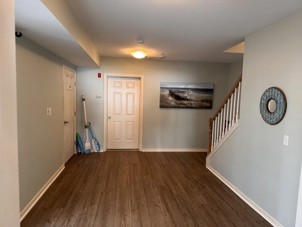 Through that door is the 5th bedroom and a sitting room