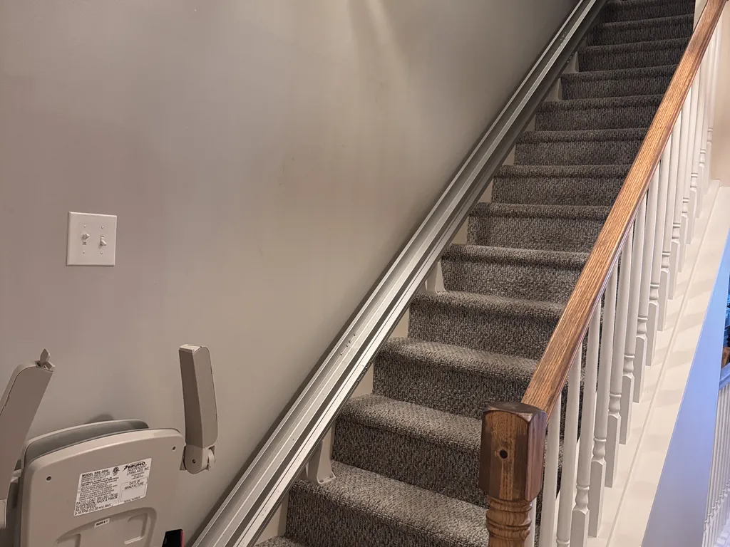 Chair lift to the main level