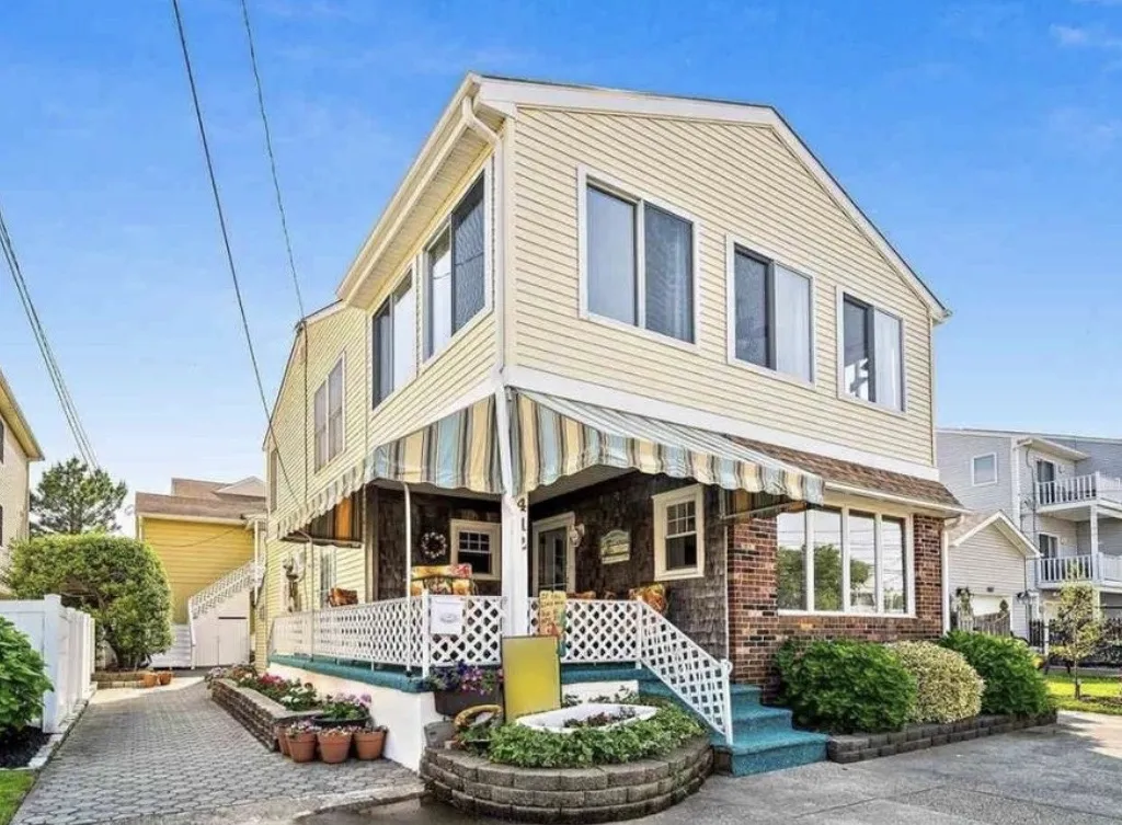 Single Family 5 bed 2 bath