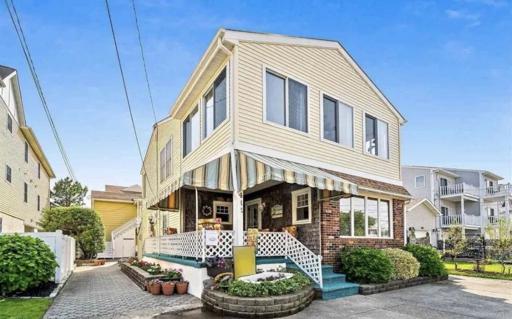 Single Family 5 bed 2 bath