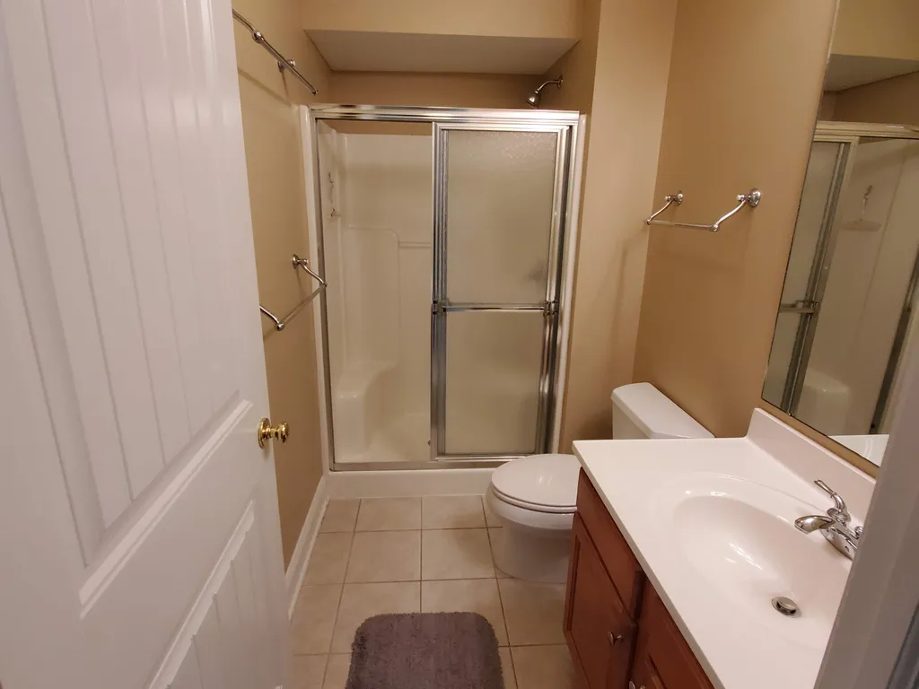 1st Floor Bathroom