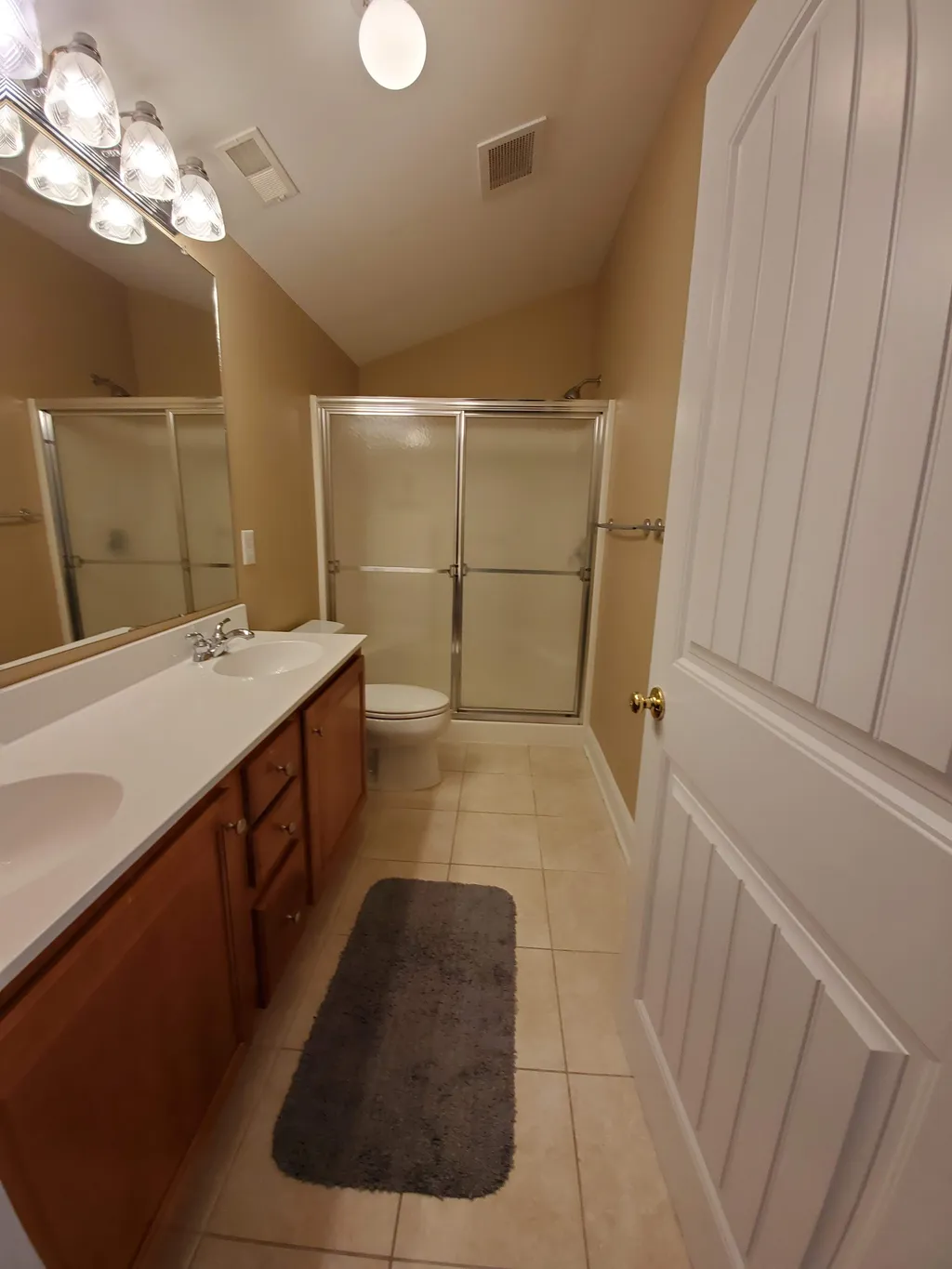 3rd Floor Bathroom