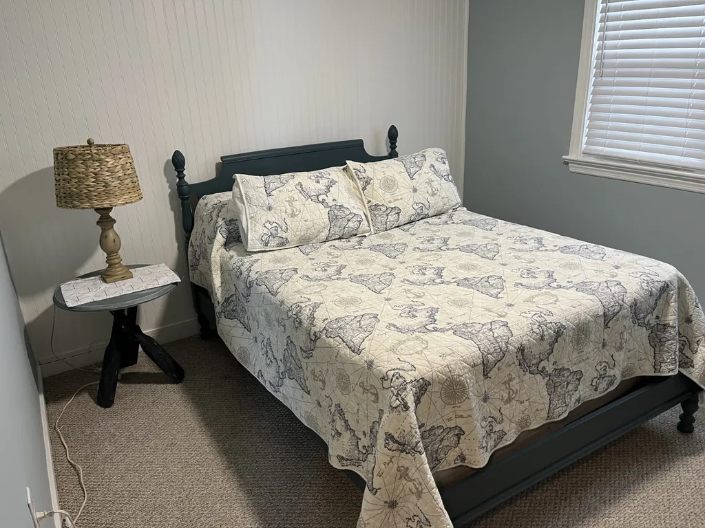 Spacious queen bedroom #2