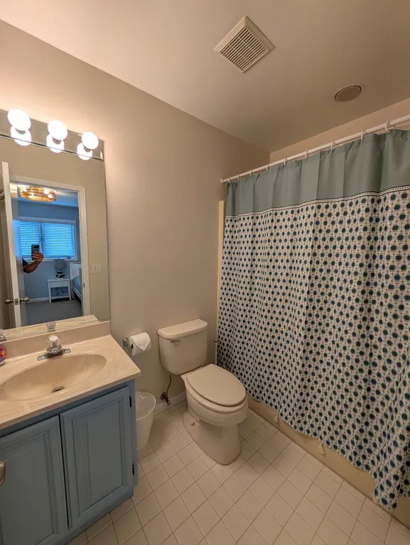 Bunk Room Bath