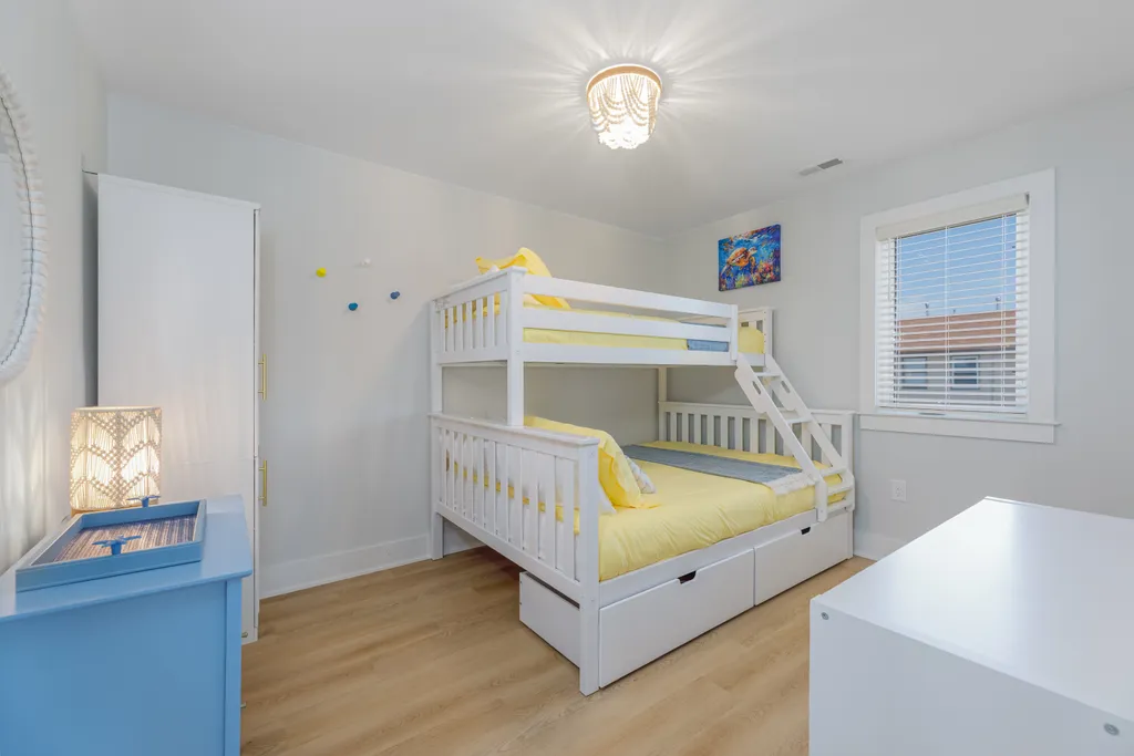 twin over queen bunk